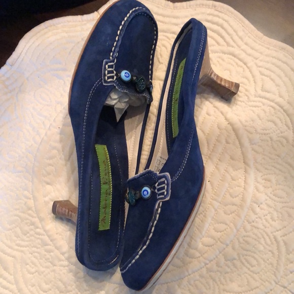 💙🇮🇹Geoffredo Fantini Blue suede crystal & bead embellished kitten heel slides - Picture 4 of 12